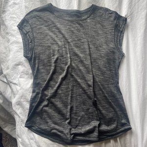 LULULEMON SLEEVELESS TANK